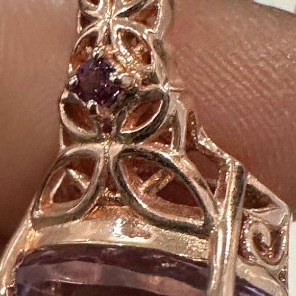 Vintage rose gold over sterling silver ring-large purple gemstone - Picture 8 of 16